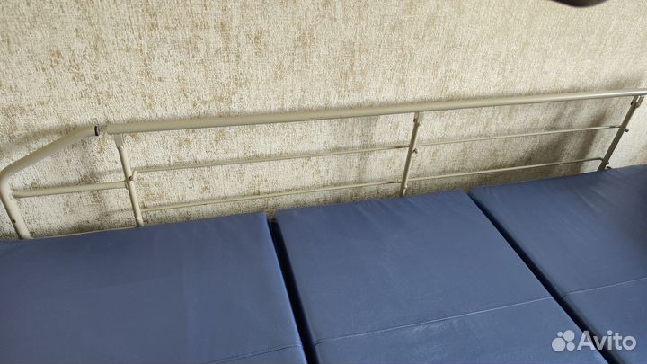 Медицинская кровать для лежачих больных