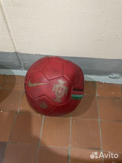 Футбольный мяч Nike сборной Португалии