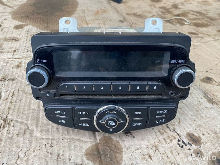 Штатная магнитола Chevrolet Cruze