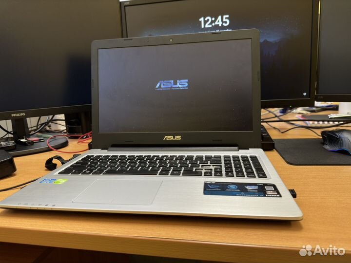 Ноутбук asus