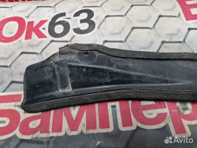 Пыльник крыла передний левый Toyota RAV4