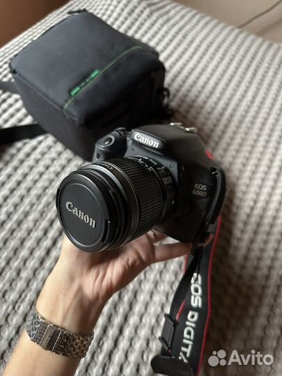 Зеркальный фотоаппарат canon 600d