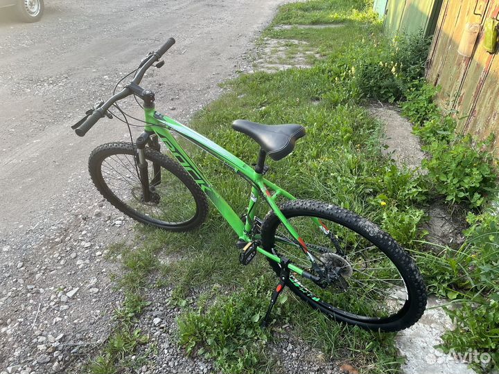 Горный велосипед 27.5 Rock Machine Manhattan, р.19