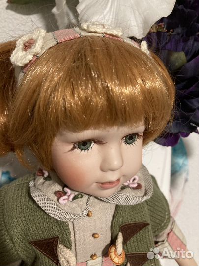 Интерьерная фарфоровая кукла