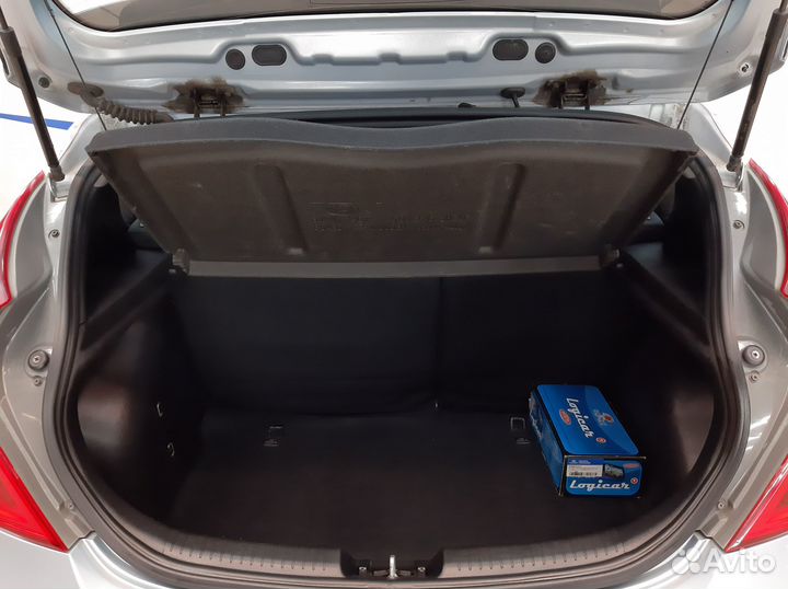 Hyundai Solaris 1.6 AT, 2012, 156 688 км