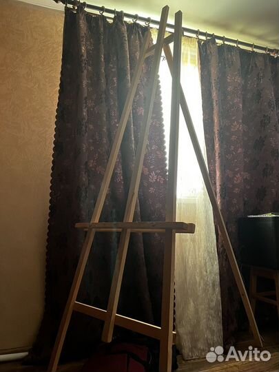 Мольберт художественный