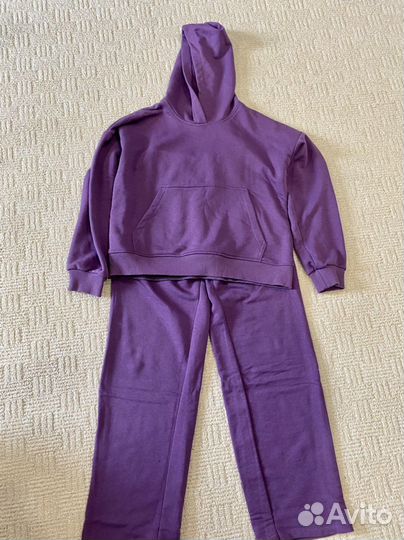 Спортивный костюм женский