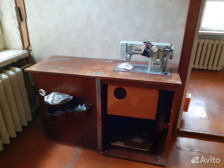 Швейная машинка