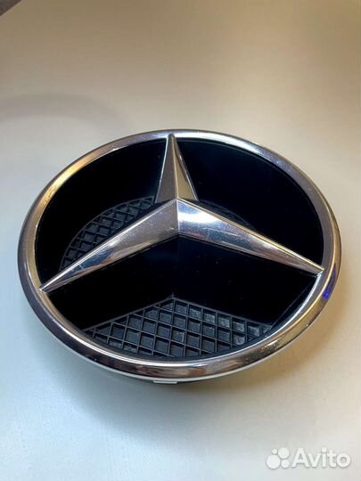 Значок mercedes на решётку GLC x253 A0008880160