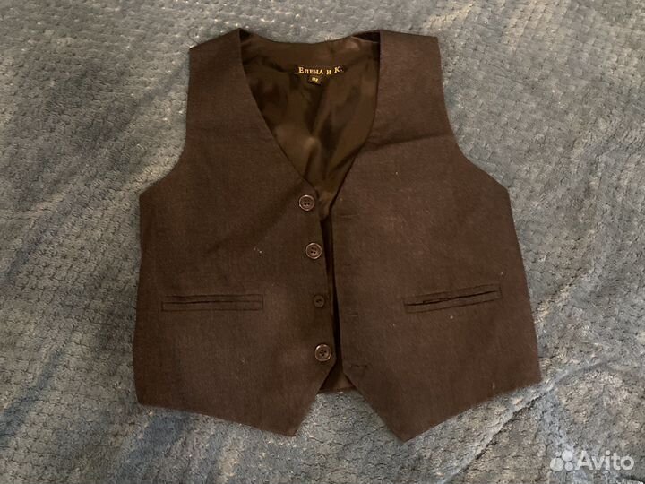 Костюм темно серый, рост 122