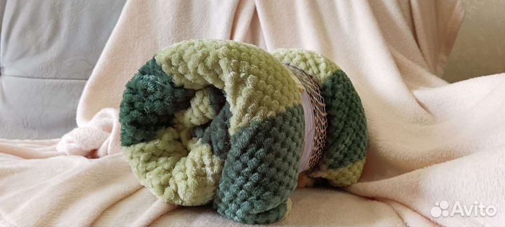 Пледы новые