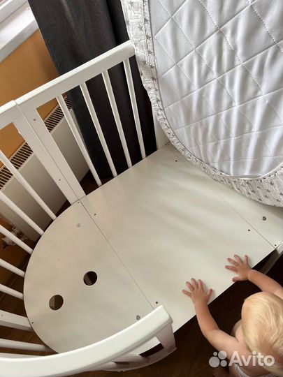 Детская кроватка овал новая