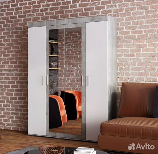 Шкаф большой