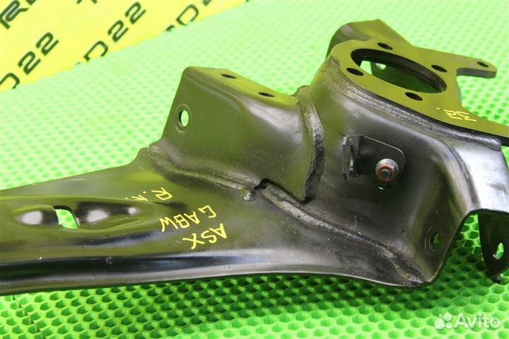 Рычаг подвески задний правый Mitsubishi Asx GA8W