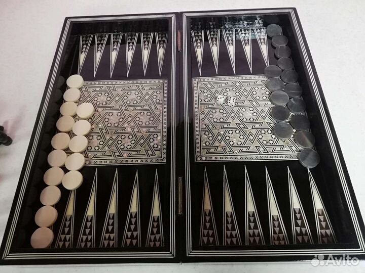 Костяные шахматы нарды, доска перламутр