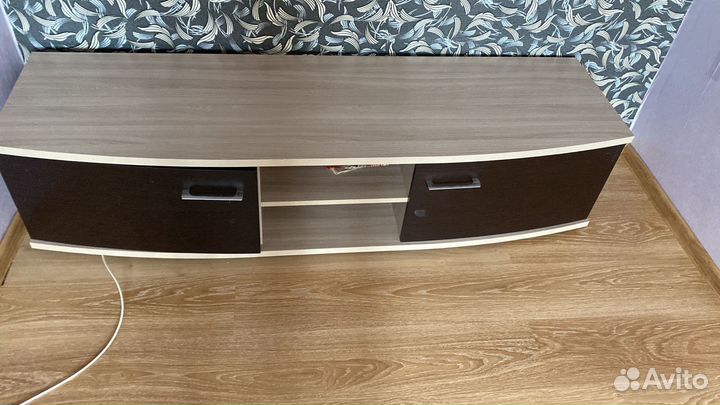 Тумба под телевизор