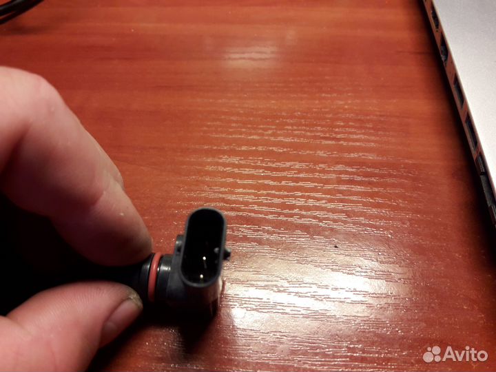 Датчик давления очищенного воздуха Mercedes