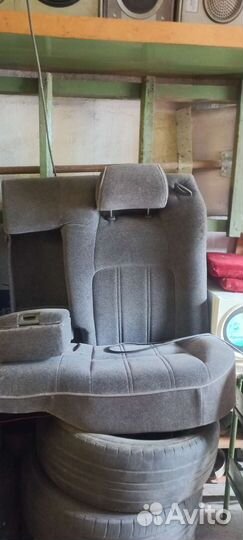 Продам заднее сиденье crown