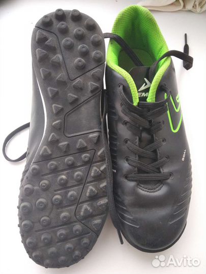 Футбольные бутсы