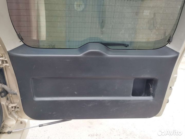 Дверь багажная Suzuki Grand Vitara 2.0