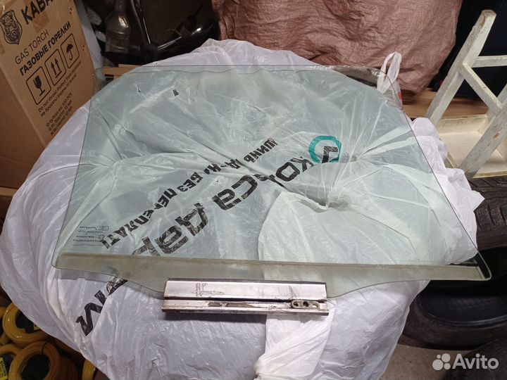 Стекло боковое заднее Daewoo Nexia