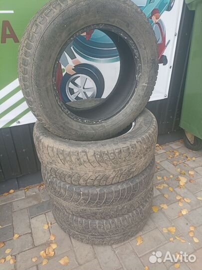 Gislaved Nord Frost 5 215/65 R16
