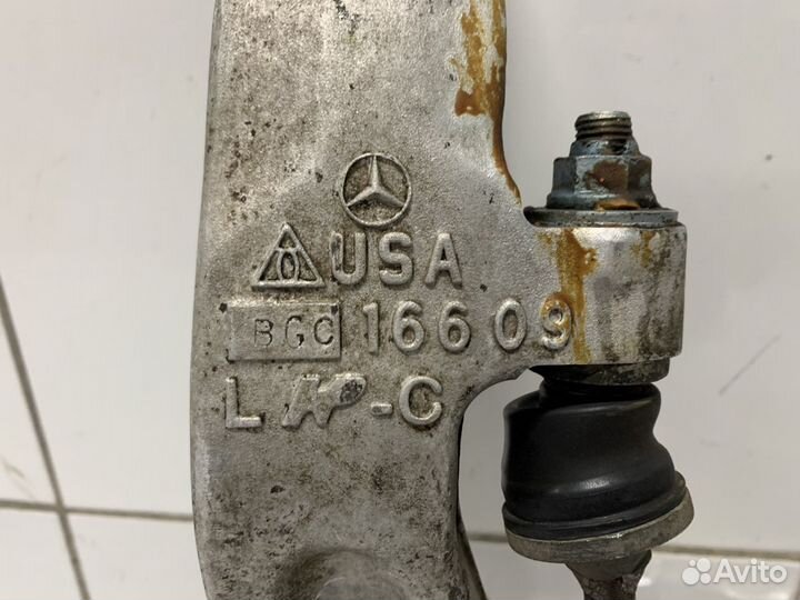 Поворотный кулак Mercedes ML GLE GL GLS W166