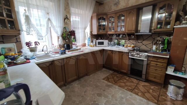 Дом 380 м² на участке 45 сот.
