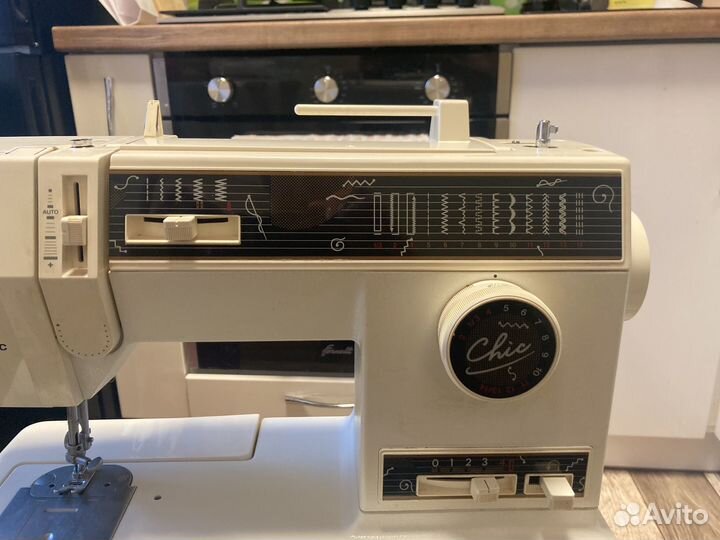 Швейная машина Singer