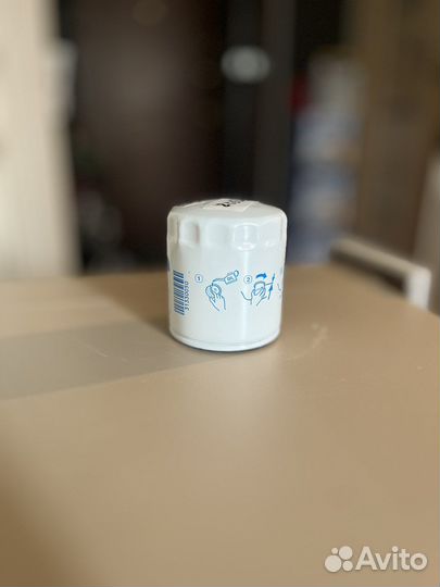 Фильтр масляный Volvo 31330050