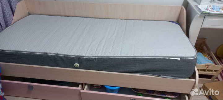 Кровать с ортопедическим матрасом