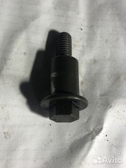 Болт успокоителя цепи Mitsubishi Lancer 10 седан