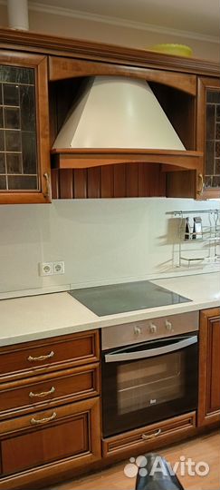 Кухонный гарнитур с техникой бу