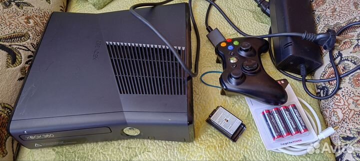 Xbox 360 slim 500 b freeboot