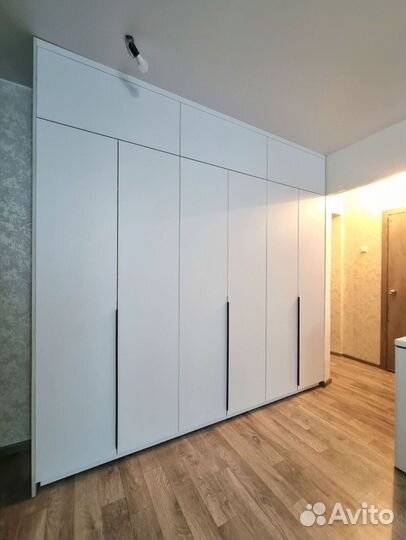 Шкаф в прихожую