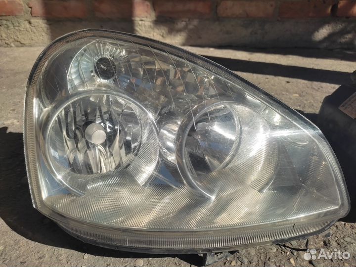 Передние фары на priora 2