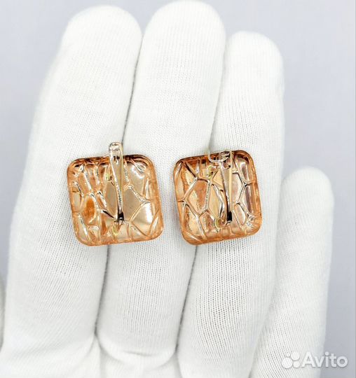 Золотые серьги Квадрат 585 пробы