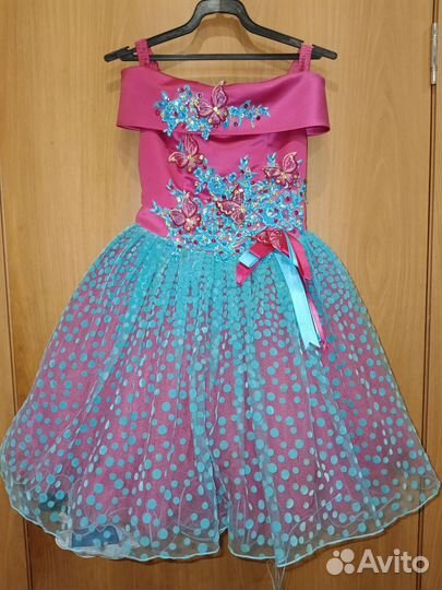 Очень пышное платье 130 см