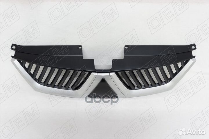 Решетка радиатора Mitsubishi Outlander 2 XL