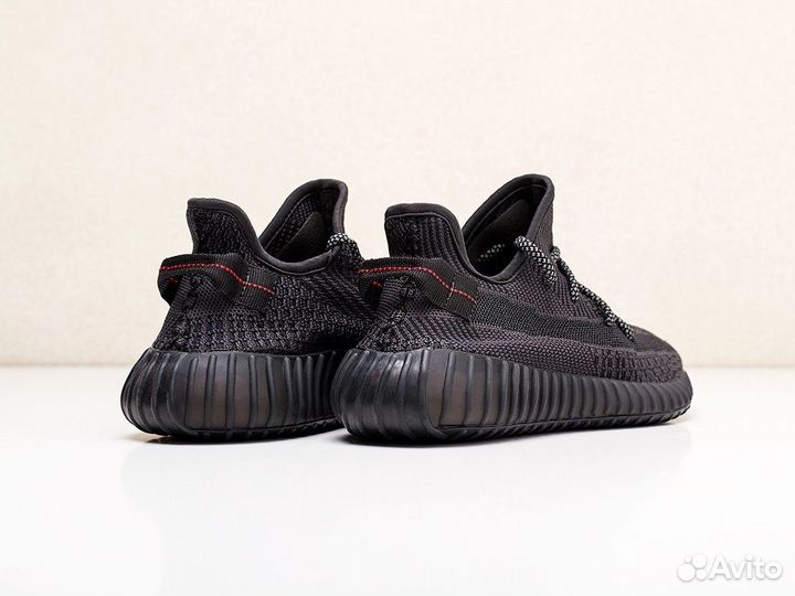 Кроссовки Adidas Yeezy Boost 350 v2 Black (36-45)