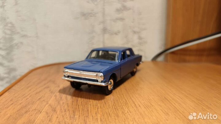 Волга газ-24 редкий цвет