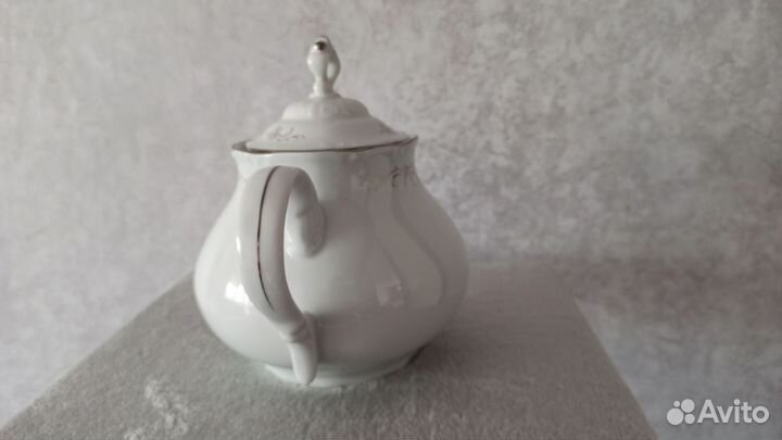 Заварочный фарфоровый чайник 1,2л. Чехия Thun