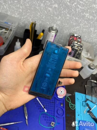 Замена аккумулятора на iPhone