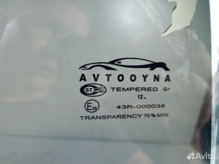 Стекло двери заднее правое Chevrolet Cobalt J200