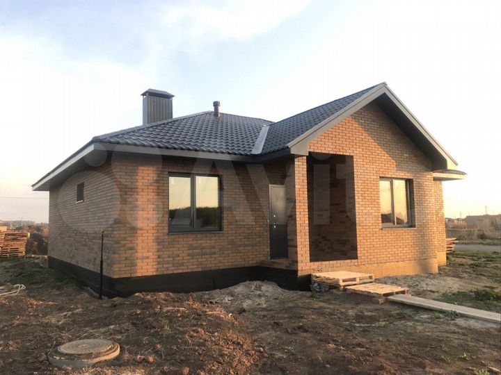 Коттедж 106 м² на участке 6 сот.