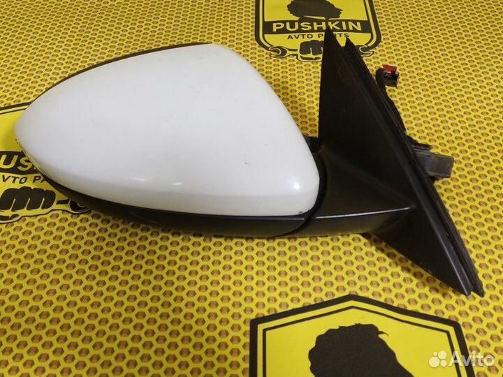 Зеркало правое Volkswagen Jetta
