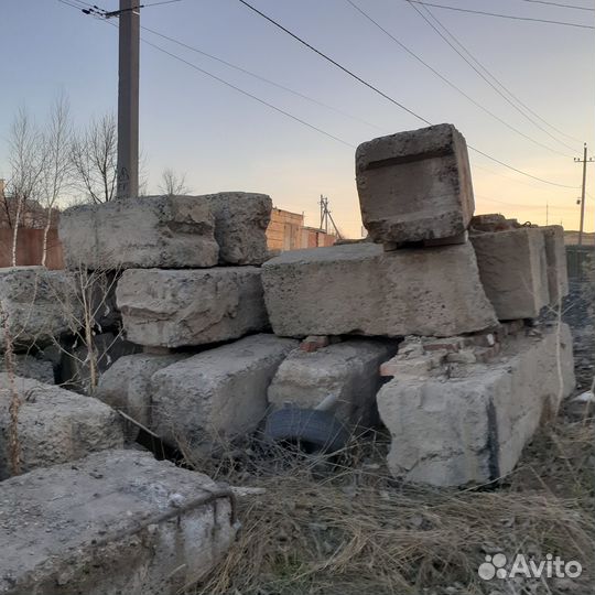 Продам блоки б/у