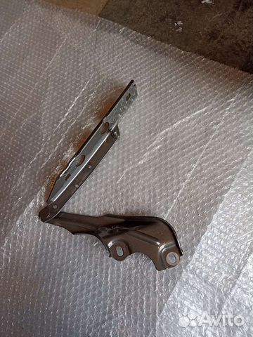 Петля капота левая Audi A6