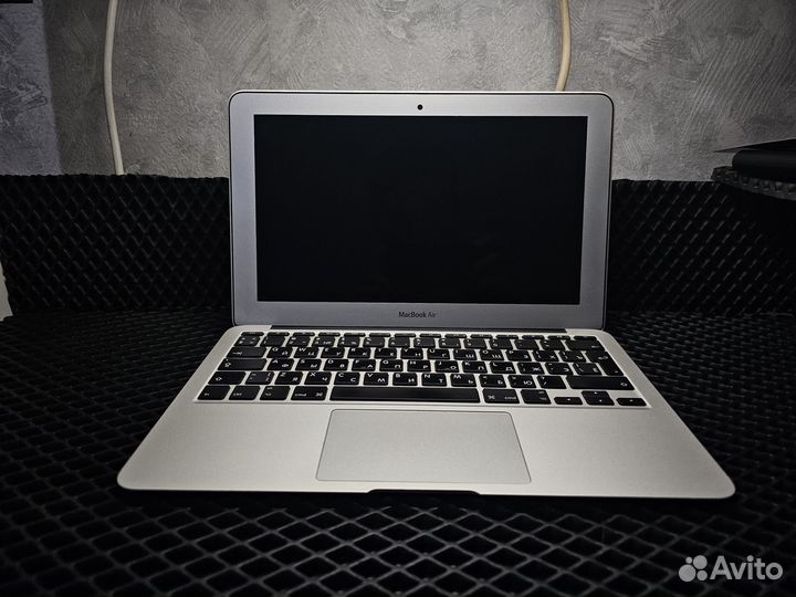 MacBook Air 11,6