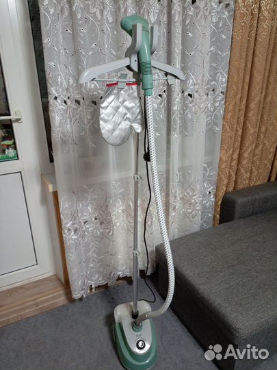 Отпариватель для одежды вертикальный